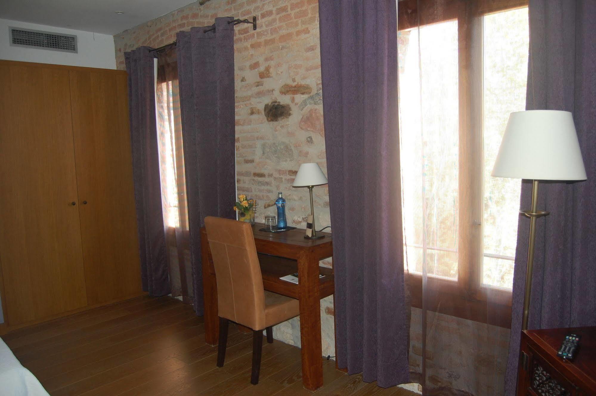 Hotel Moli De La Torre Bigues I Riells Exteriér fotografie